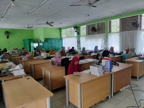 Rapat Dinas SMAN 1 X Koto Singkarak Bahas PKKS dan Peningkatan Disiplin Sekolah